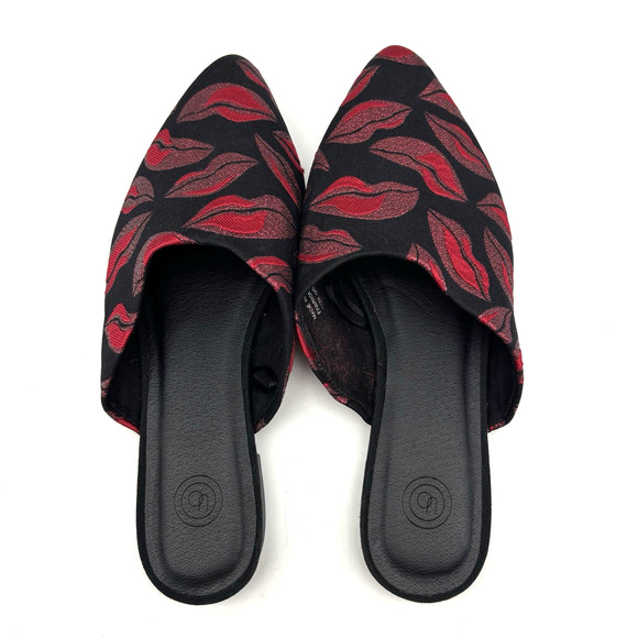 NEW Urban Outfitters Metallic Kiss Lip Print Embroidered Open Back Flats Size 6M - Picture 9 of 16